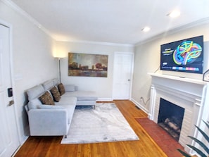 TV, fireplace