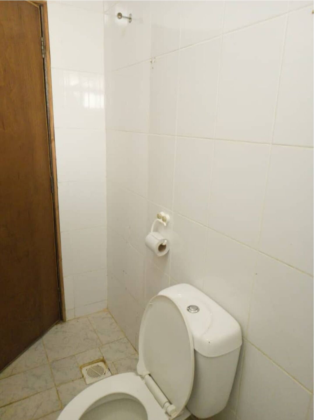 Shower, towels, soap, toilet paper