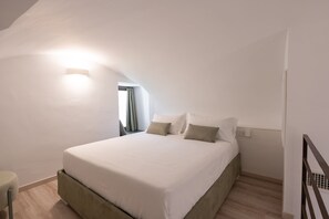 1 bedroom, iron/ironing board, Internet, bed sheets