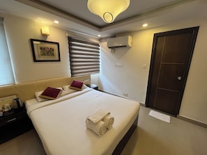 9 bedrooms, WiFi
