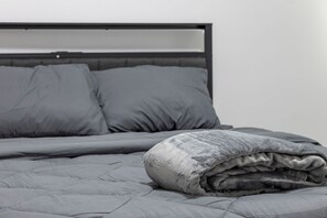 3 عدّة غرف نوم ومكواة/لوح كي وواي فاي