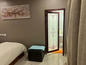 3 bedrooms, iron/ironing board, WiFi