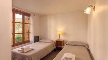 Classic Cottage, Patio, Mountain View | Wi-fi percuma