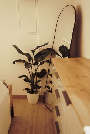1 habitación, acceso a internet y ropa de cama 