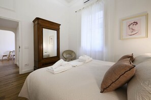 2 bedrooms, iron/ironing board