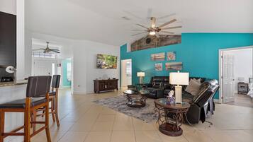 Smart-tv och bordsfotboll