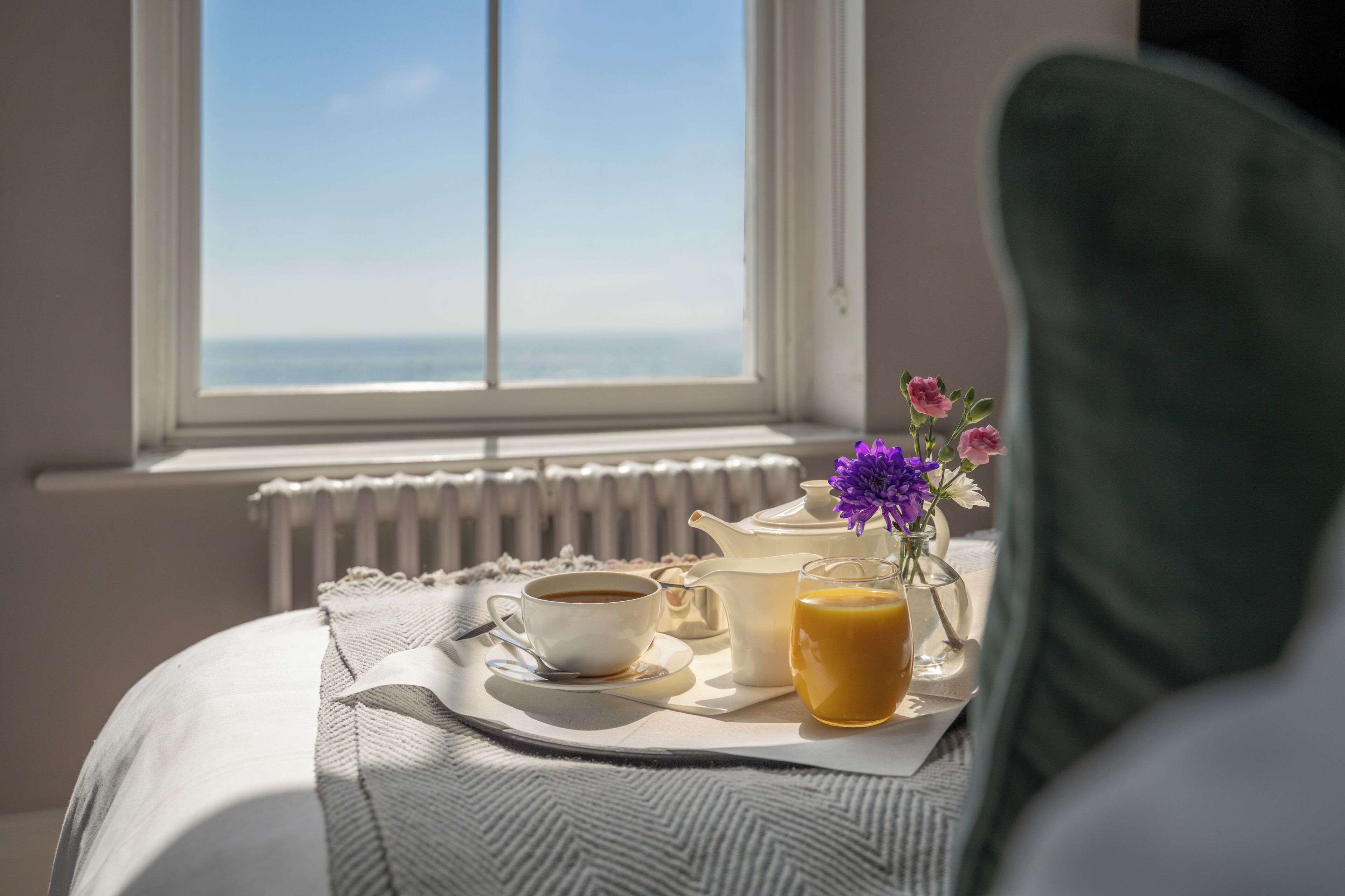 Habitación doble superior, vistas al mar | Ropa de cama de alta calidad y decoración individual