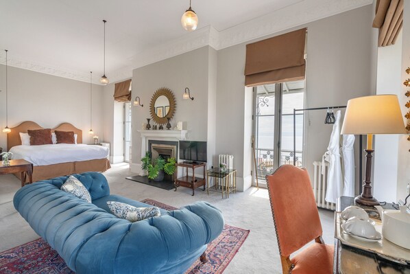 Suite de lujo, balcón, vista al mar | Servicios de la habitación