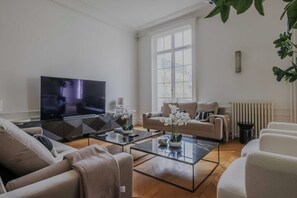 Apartment | Living area