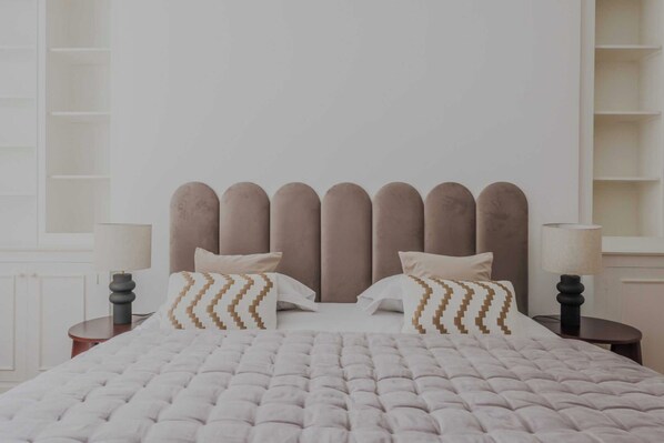 Apartment | 4 bedrooms, laptop workspace, iron/ironing board, bed sheets