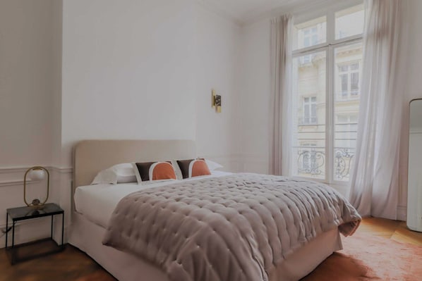 Apartment | 4 bedrooms, laptop workspace, iron/ironing board, bed sheets