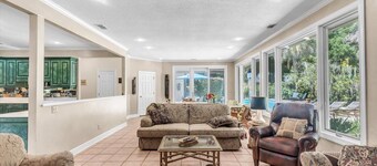 Landing's Three Bedroom Pool Home with Golf Cart