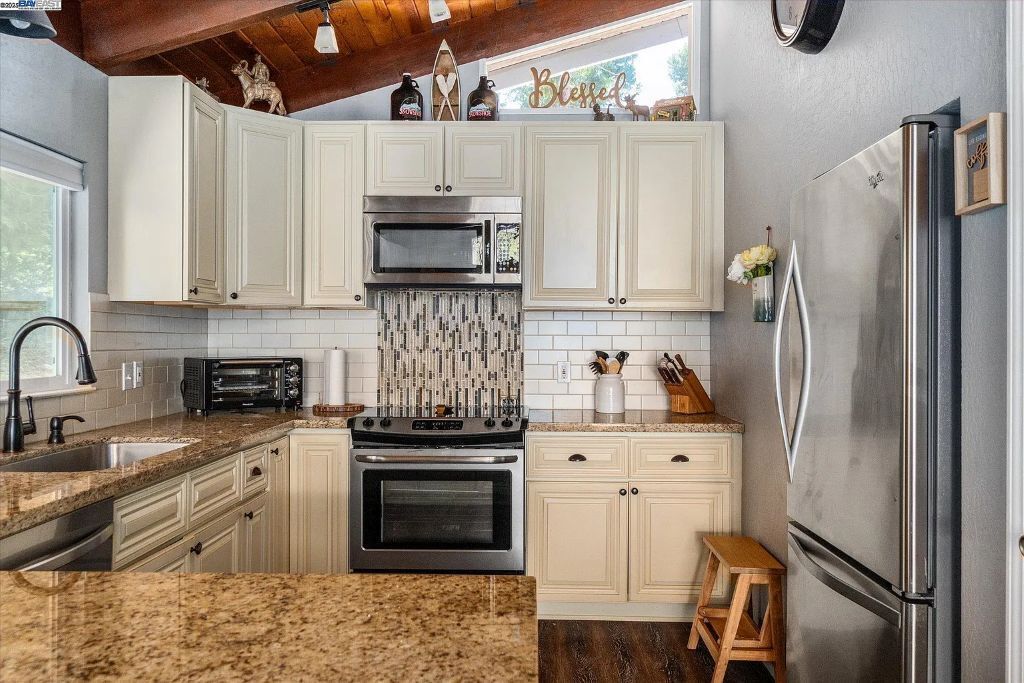 Microwave, oven, stovetop, dishwasher