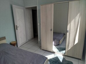 Ferros/tábuas de passar roupa, roupa de cama