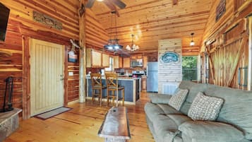 TV, peis og DVD-spiller