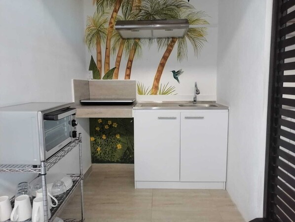 Microwave, oven