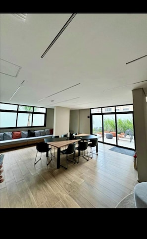 Interior - Lux Studio Oscar Freire & Pinheiros (Pinheiros São Paulo)