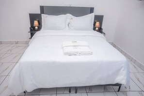 2 bedrooms, iron/ironing board, WiFi, bed sheets