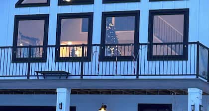 Star Gazers Cabin at Gull Lake, great family friendly get away.