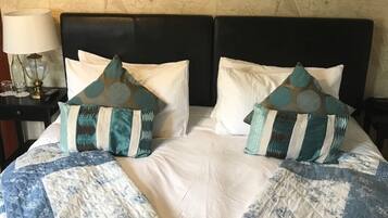 8 habitaciones, tabla de planchar con plancha y wifi gratis