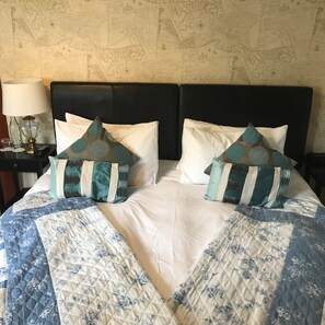 8 chambres, fer et planche Ă  repasser, Wi-Fi gratuit, draps fournis