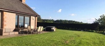 Abalone Accommodation -Large home for group/family holidays