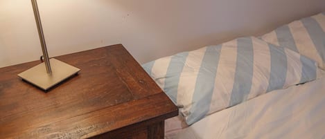 Accès Internet, draps fournis