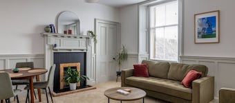 Antonine Quarters, Laurieston