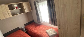 8 Guests - Pet Friendly - Cayton Bay Coast Retreat