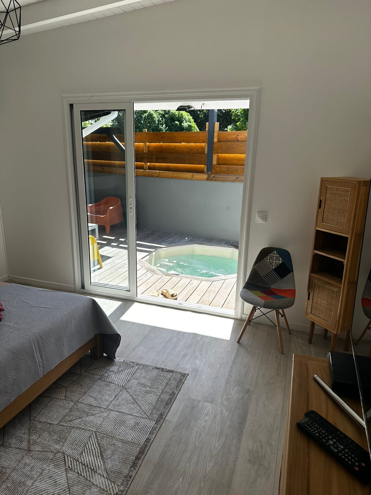 1 chambre, fer et planche à repasser, Wi-Fi, draps fournis