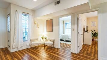 2 bedrooms, iron/ironing board, WiFi, bed sheets