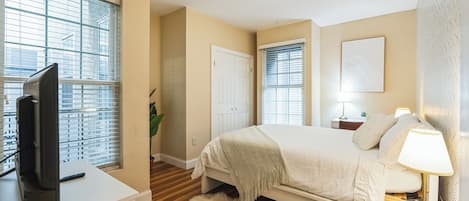 2 Schlafzimmer, Bügeleisen/Bügelbrett, WLAN, Bettwäsche
