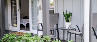 Discover Jackson’s Cottage.