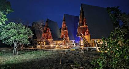 5 min from Wilpattu National Park main gate, Chena Hut Safari Resort, Wilpattu