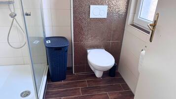 Apartment | Bathroom | Towels