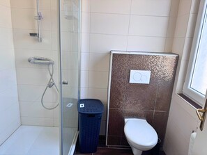 Apartment | Bathroom - Apartment in Danma mit Gemeinschaftskuche (Laubach)