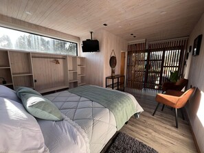 WiFi, bed sheets