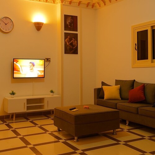 Modern 2-Bedroom Apartment with AC near the Beach, Comfort for the Whole Family!