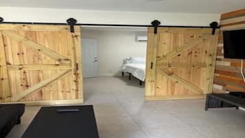 1 bedroom, free WiFi, bed sheets, wheelchair access