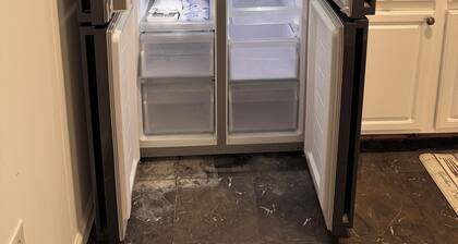 Cityscape Retreat In Jersey City. Spacious apt for short and long term stay.