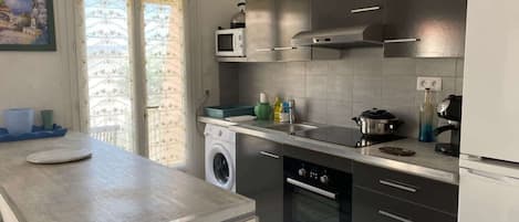 Apartment | Private kitchen