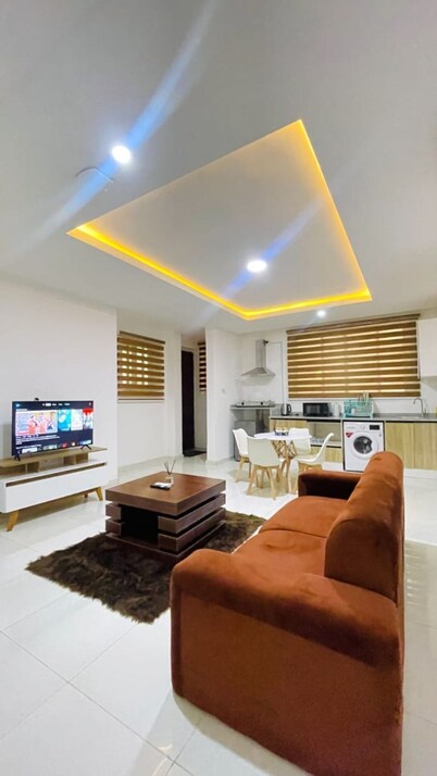 Adorable apartment with pool in lively Lagos