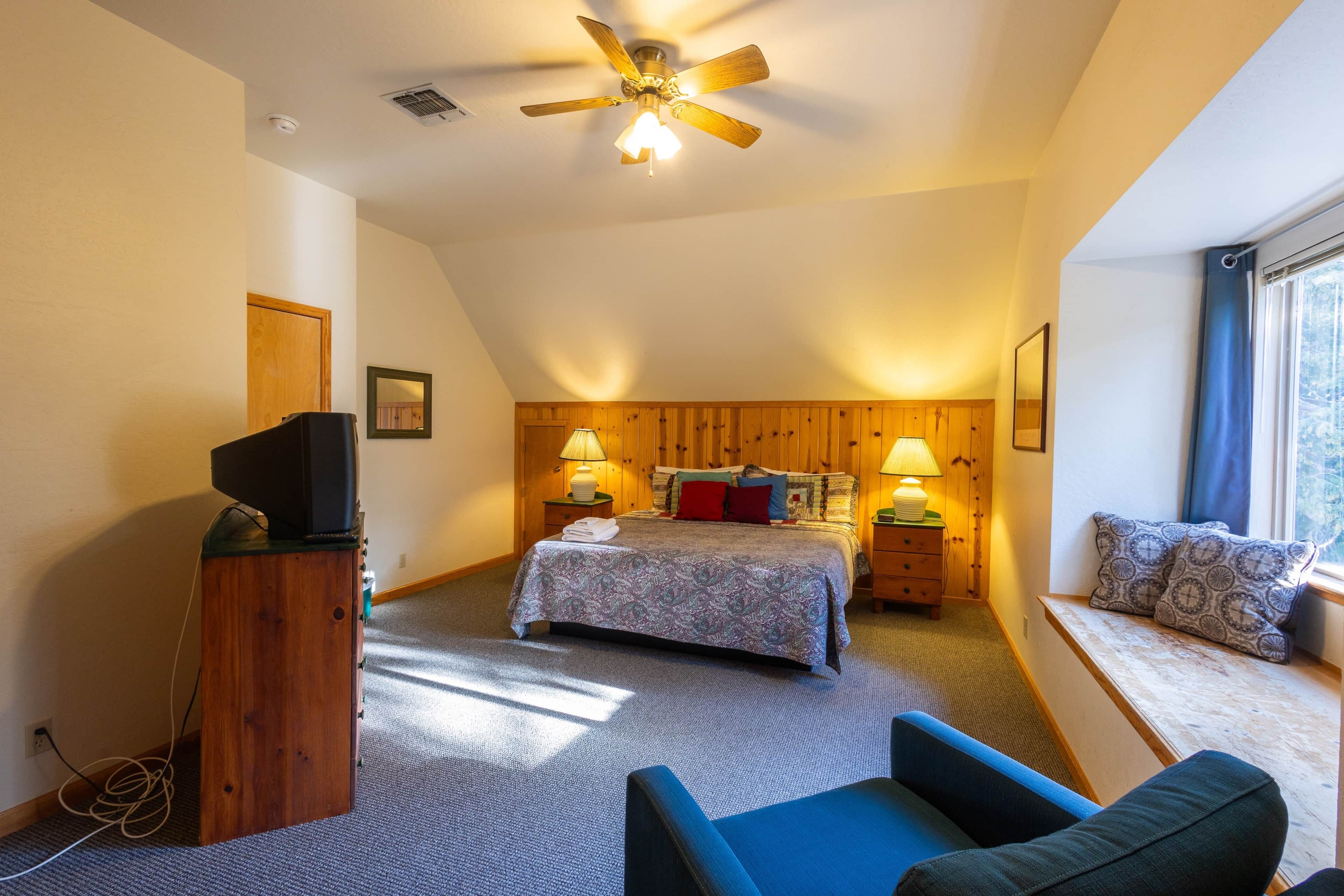 3 bedrooms, WiFi, bed sheets