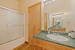 Towels - Cabins at Strawberry - Dogwood (Strawberry)