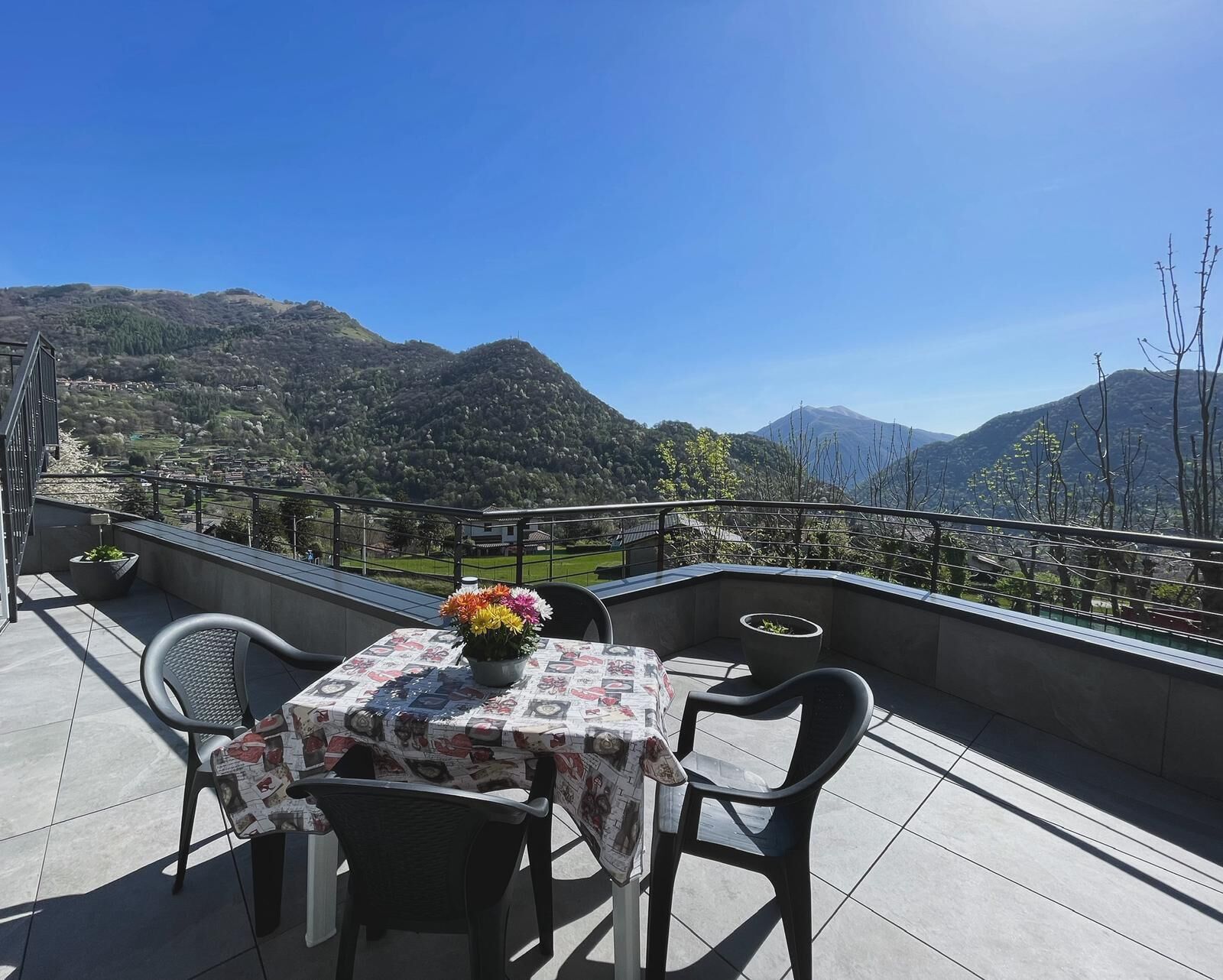 تناول الطعام بالخارج