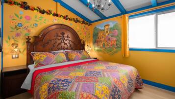 5 bedrooms, desk, iron/ironing board, travel crib