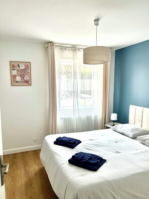 5 soverom, strykejern/-brett, wi-fi og sengetøy