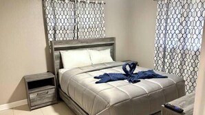 2 多间卧室、熨斗/熨衣板、免费 WiFi、床单
