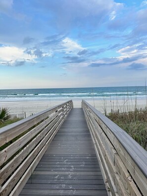 On the beach, sun-loungers - Newly, renovated, modern, OCEANFRONT 2 bedroom, 2 bathroom with 25 ft balcony (Port Orange)