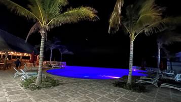 Piscine extérieure, piscine chauffée